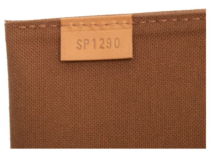 Louis Vuitton Petit Sac Plat Monogram Marrone - vista 6