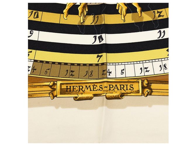 Sciarpa in seta Hermès Beige Dies et Hore 90 - vista 2