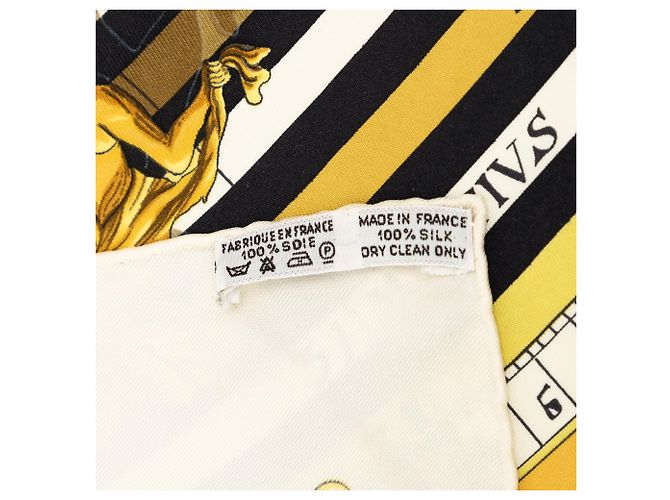 Sciarpa in seta Hermès Beige Dies et Hore 90 - vista 4