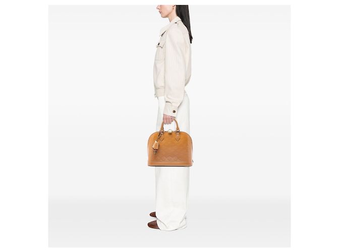 Louis Vuitton Alma PM in monogram vernis marrone Caramello - vista 7
