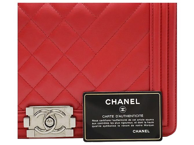Chanel Boy Flap in agnello trapuntato Chevron e Diamante rosso Medium - vista 9