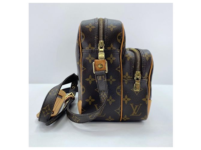 Borsa a Spalla Nile Louis Vuitton Marrone - vista 5
