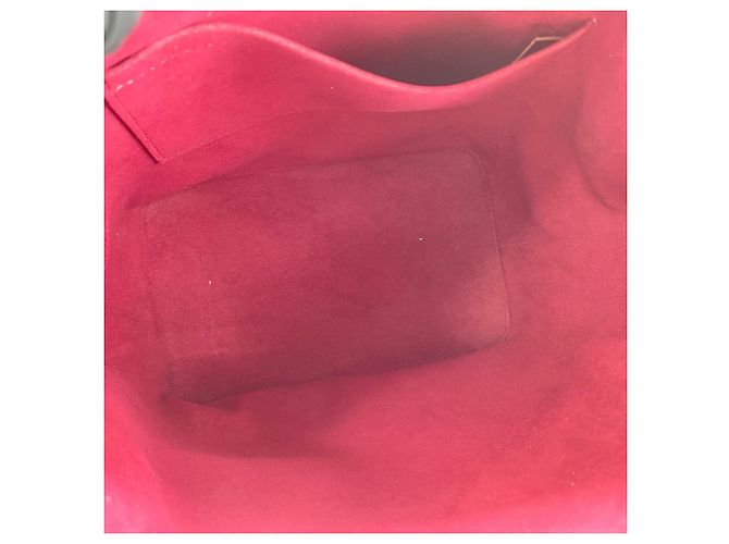 Borsa a Spalla Louis Vuitton Noe BB - Rosso - vista 11
