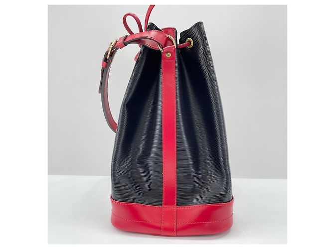 Borsa a tracolla Louis Vuitton Noe in nero - vista 5