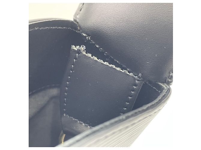 Borsa a Spalla Louis Vuitton Reverie Nero - vista 11