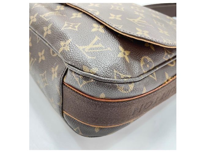 Borsa Messenger Louis Vuitton Bobour MM Marrone - vista 9