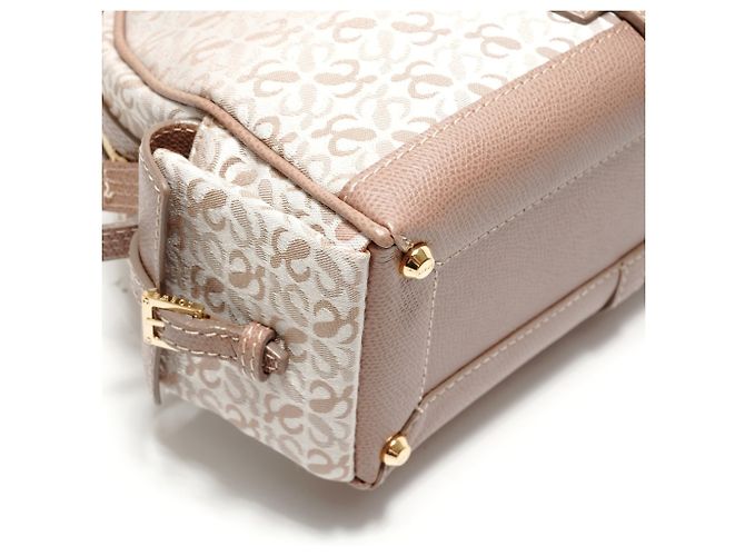 Bolso Bowling Loewe Anagram Mini Traveler Beige - vista 5