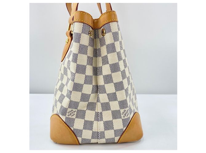 Borsa Tote Louis Vuitton Hampstead PM Bianco - vista 5