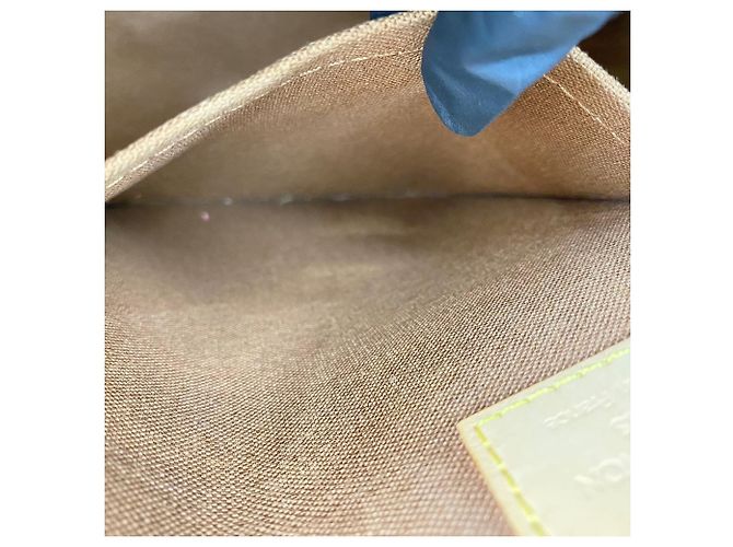 Borsa a Spalla Louis Vuitton Tulum PM Marrone - vista 13
