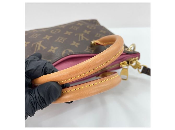 Bolso Louis Vuitton Pallas BB Castaño - vista 11