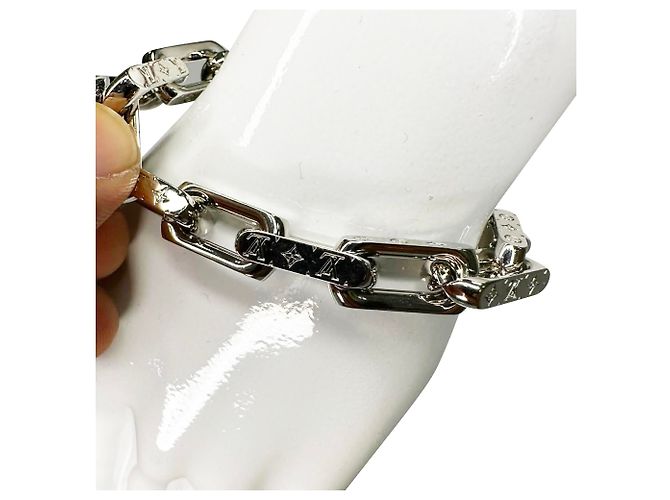 Louis Vuitton Monogram Armband aus Silbermetall Metallisch - Ansicht 4