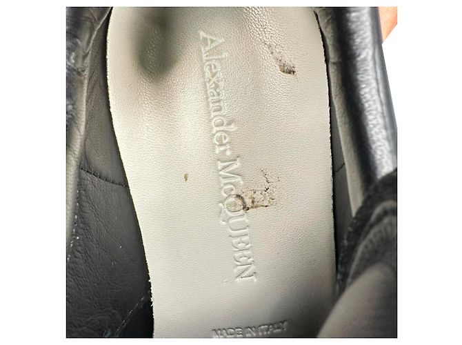 Sneakers Oversized Alexander McQueen in pelle di vitello nera Nero - vista 9
