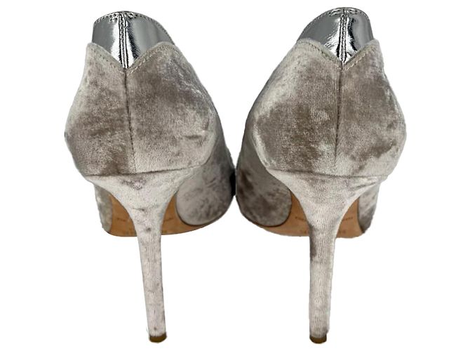 Autre Marque Malone Souliers Pointed Pumps aus silbernem Samt Metallisch - Ansicht 11