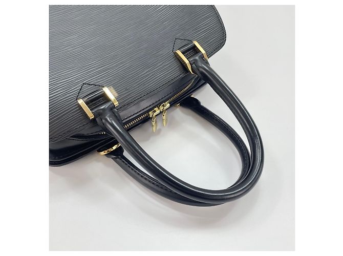 Bolso Louis Vuitton Pont Neuf Negro - vista 9