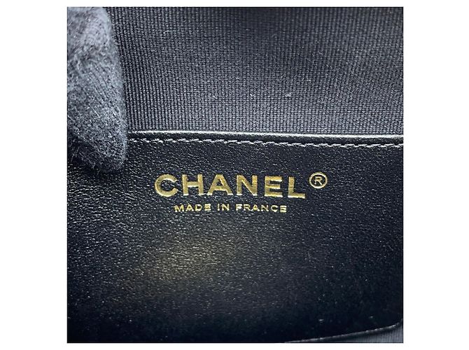 Borsa a tracolla Chanel Matelassé in agnello Nero - vista 16