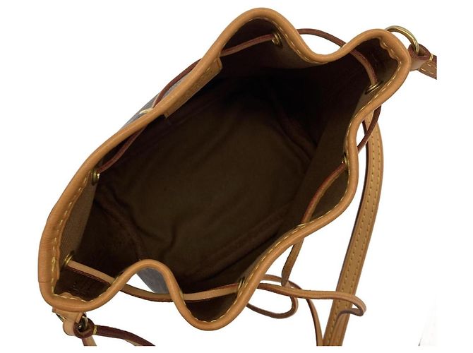 Noe Borsa a Spalla Louis Vuitton Monogram Nano Noé Marrone - vista 7
