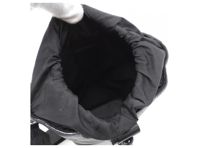Noe Borsa a tracolla Louis Vuitton Monogram Shadow Noé Sling Nero - vista 7