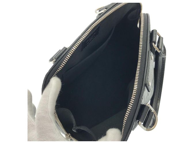 Borsa Louis Vuitton Monogram Saga Alma Trunk BB Nero - vista 7