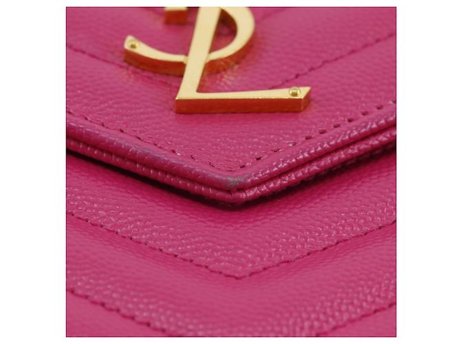 Bolsa de ombro Saint Laurent em couro acolchoado rosa com corrente - vista 12