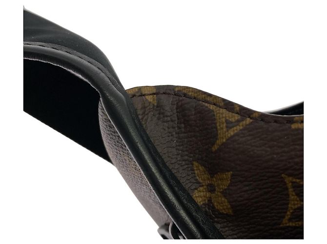 Louis Vuitton Monogram Macassar Archie Messenger PM Marrone - vista 9