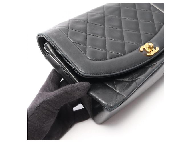 Borsa a Spalla Chanel Matelassé Diana Flap Nero - vista 9