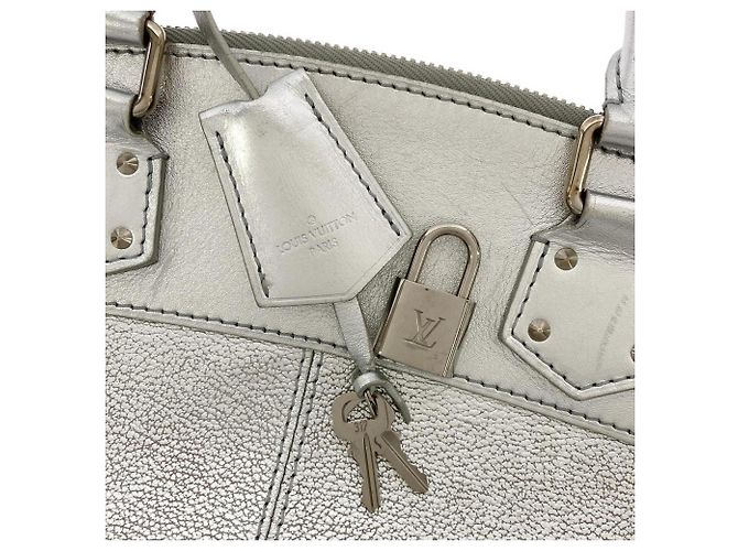 Borsa Louis Vuitton Suhali Lockit PM Argento - vista 4