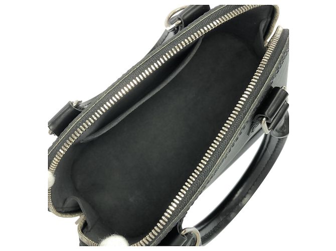 Borsa Louis Vuitton Epi Alma BB Nero - vista 9