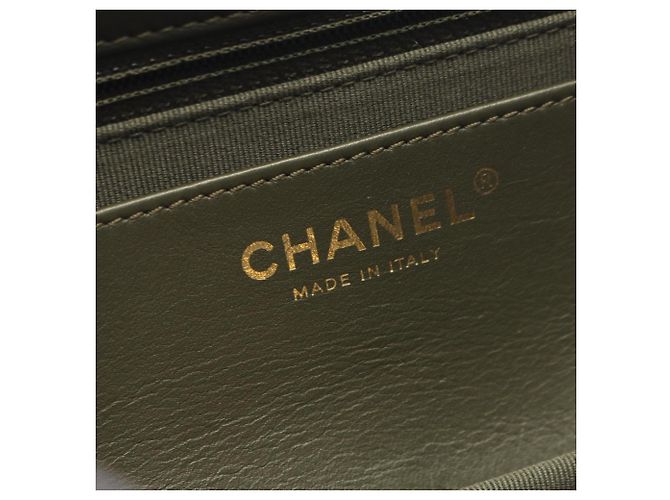 Timeless Borsa a tracolla Chanel Matelassé in agnello Cachi - vista 4
