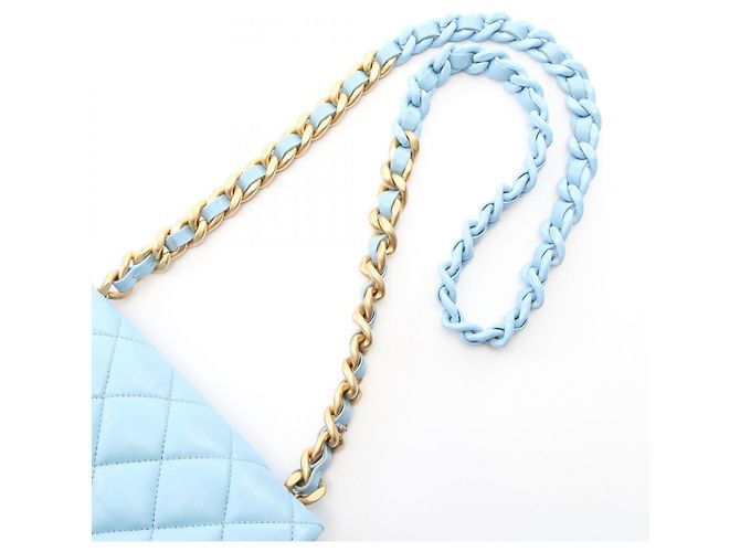 Borsa a tracolla Chanel Matelassé in agnello blu - vista 10