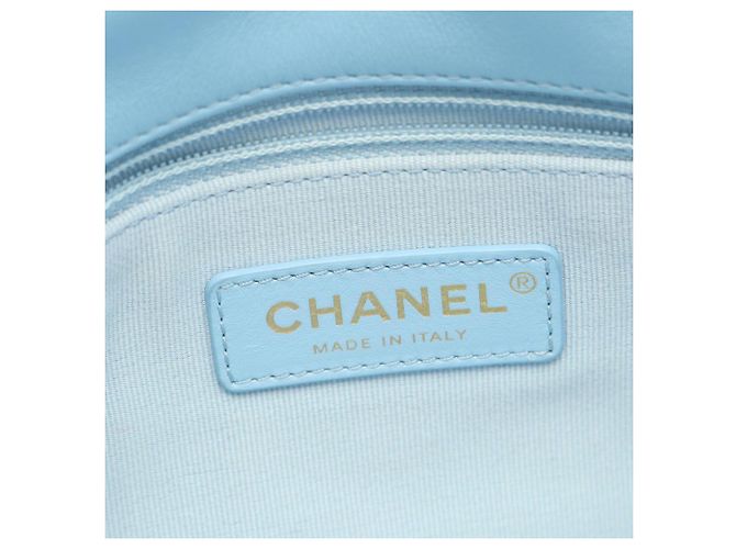 Borsa a tracolla Chanel Matelassé in agnello blu - vista 4