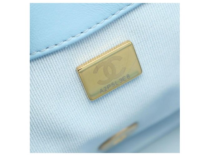 Borsa a tracolla Chanel Matelassé in agnello blu - vista 5