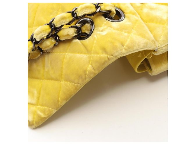 Borsa a tracolla Chanel Yellow Matelassé Double Flap Giallo - vista 10