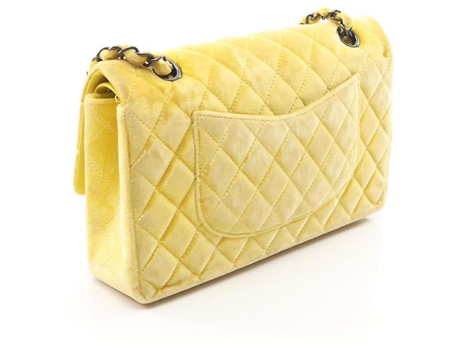 Borsa a tracolla Chanel Yellow Matelassé Double Flap Giallo - vista 2