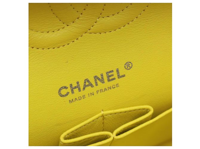Borsa a tracolla Chanel Yellow Matelassé Double Flap Giallo - vista 4