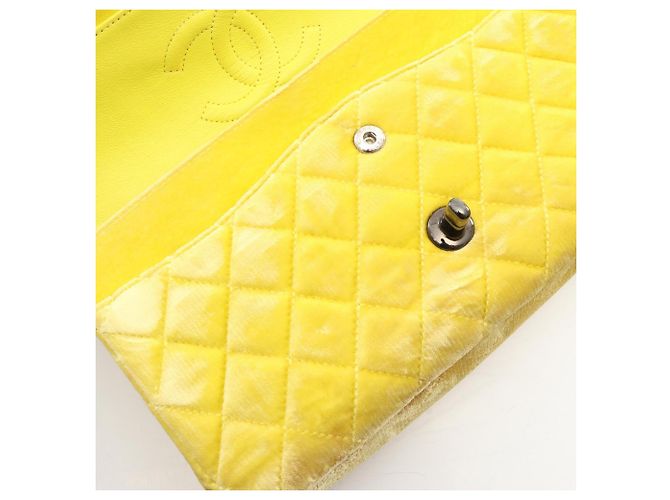 Borsa a tracolla Chanel Yellow Matelassé Double Flap Giallo - vista 7