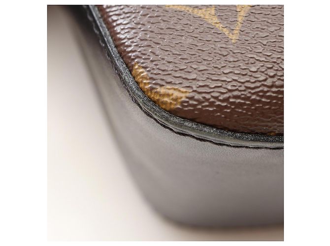 Borsa a tracolla Louis Vuitton Torres PM Monogram Macassar Marrone Nero Monogramma - vista 6