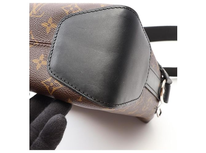 Borsa a tracolla Louis Vuitton Torres PM Monogram Macassar Marrone Nero Monogramma - vista 7