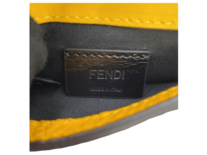Borsa a tracolla Fendi Micro Flat Baguette Giallo - vista 13