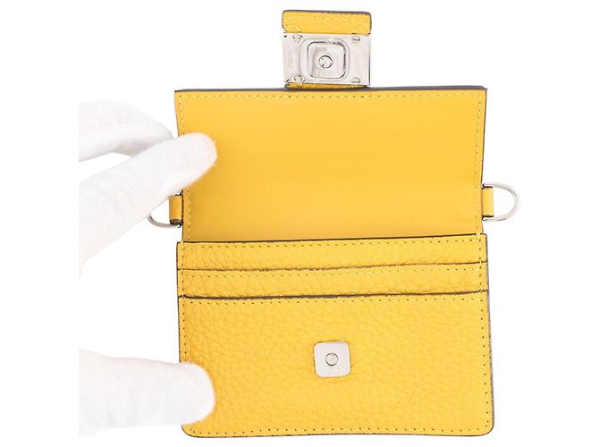 Borsa a tracolla Fendi Micro Flat Baguette Giallo - vista 5