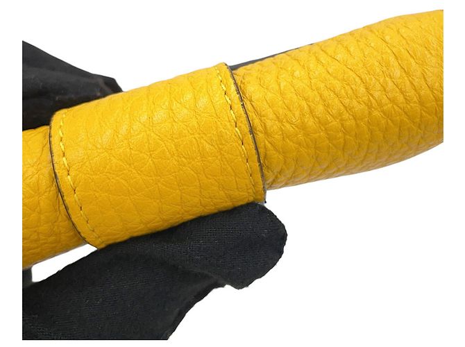 Borsa a tracolla Fendi Micro Flat Baguette Giallo - vista 8