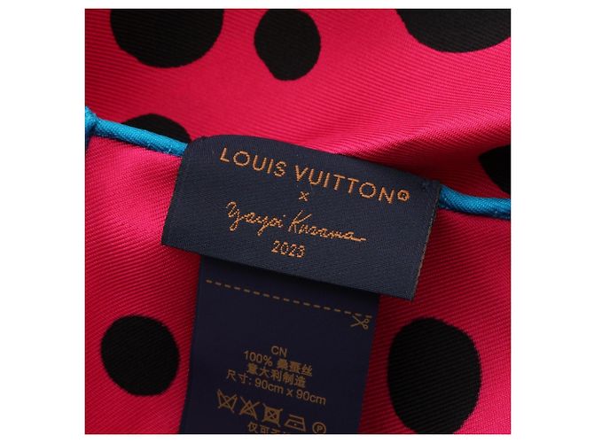 Louis Vuitton x Yayoi Kusama Carré 90 Pumpkin Scarf Rosa Multicolore - vista 2