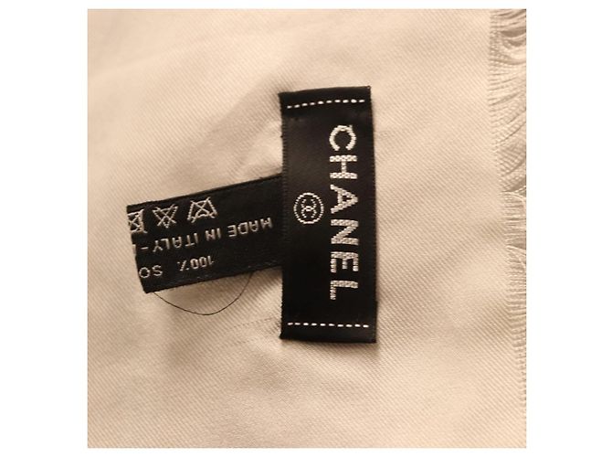 Pañuelo de gran formato CHANEL Pañuelo de seda Azul CC Auth ka4900V - vista 18