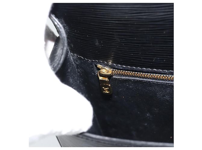 Borsa a Spalla LOUIS VUITTON Epi Saint Cloud GM Black Noir M52192 LV Auth 188832 Nero - vista 24