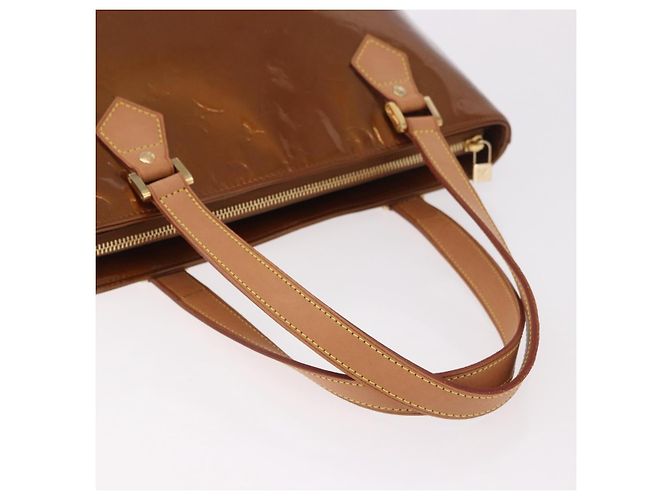 LOUIS VUITTON Bolso Monogram Vernis Houston Bronze M91122 LV Auth 188786A Bronce - vista 7