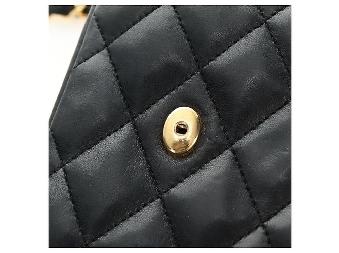 CHANEL Borsa a Spalla Chain Matelasse in Pelle di Agnello Nera e Oro CC Auth 187203SAV Nero D'oro - vista 10