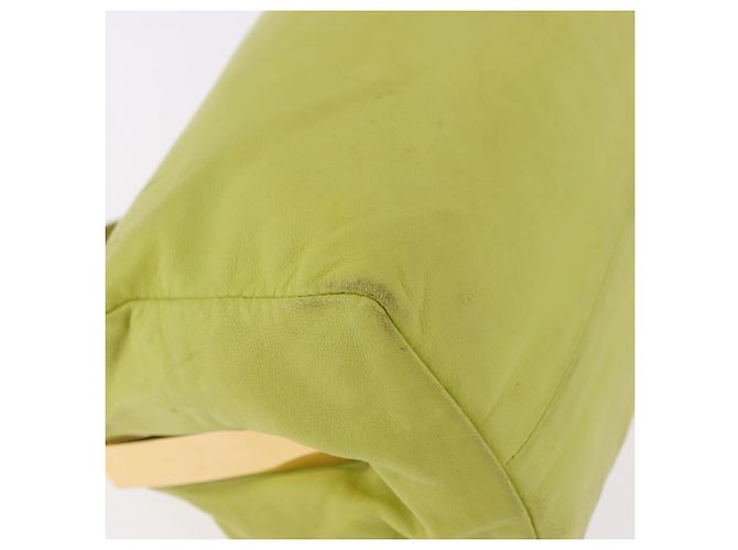 Pochette in Pelle Miu Miu Verde Oro Auth bs35699A D'oro - vista 15