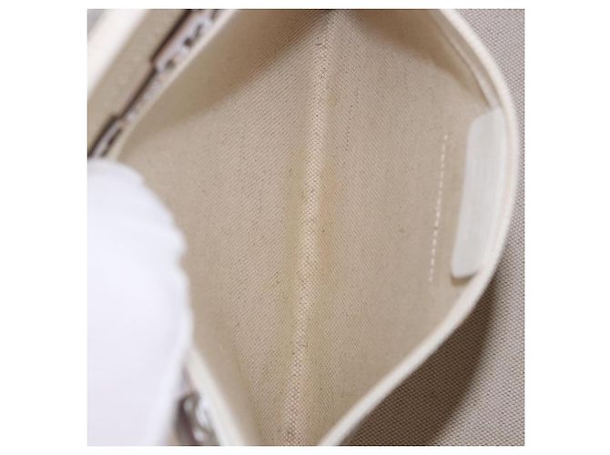 Borsa Salvatore Ferragamo in PVC e pelle bianco argento Auth bs35706 - vista 21