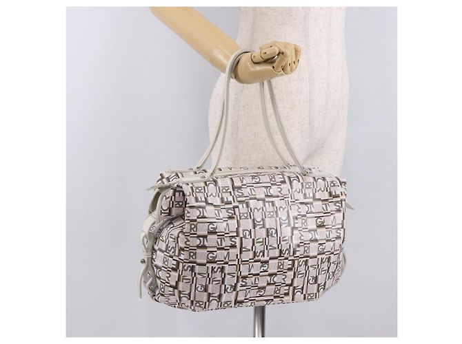 Borsa Salvatore Ferragamo in PVC e pelle bianco argento Auth bs35706 - vista 22