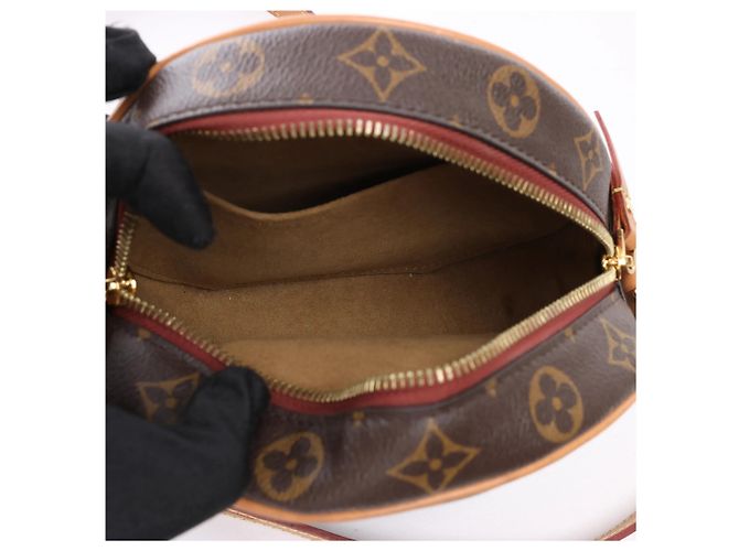 Borsa a tracolla Louis Vuitton Boite Chapeau Souple PM Monogram Marrone M45578 - vista 9