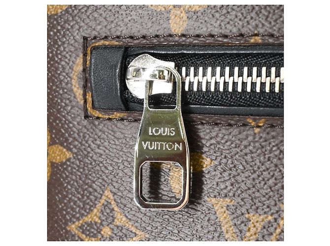 Mochila Louis Vuitton Monogram Macassar Parc Castaño Negro - vista 5